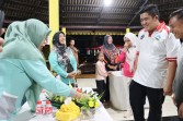 Bupati Roby Puji Kreasi Tumpeng Kader PKK Kuala Sempang, Dorong Pelestarian Kuliner Tradisional
