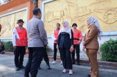 Wabup Deby Tinjau Lokasi Upacara HUT RI ke-81, Pastikan Persiapan Berjalan Maksimal