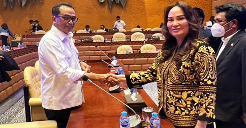 Cen Sui Lan Minta Menhub Lanjutkan Subsidi Penerbangan Perintis Tanjungpinang-Tambelan