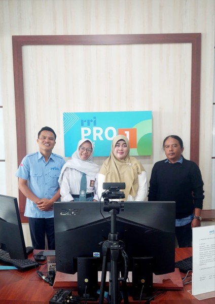 Diundang RRI Batam, Nada Salsabila Kamil Buktikan Pelajar SMK Bisa Berprestasi di Dunia Literasi