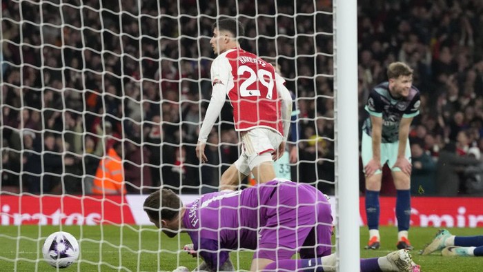 Arsenal Vs Brentford: Menang 2-1, The Gunners ke Puncak Klasemen