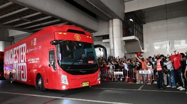 Rombongan Manchester United Disambut Meriah di Thailand Jelang Hadapi Liverpool