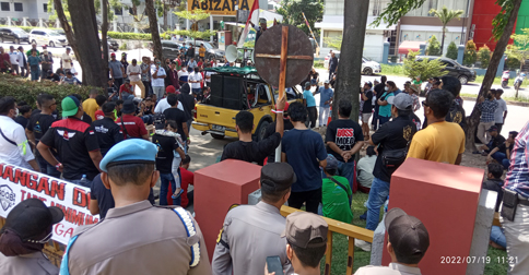Akomodir Tuntutan Driver Taksi Online Batam, Pemprov Kepri Bantu Carikan Solusi