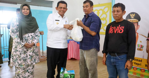 3 Ribu Lebih KPM di Bintan Terima Bantuan Sembako dari Pemprov Kepri