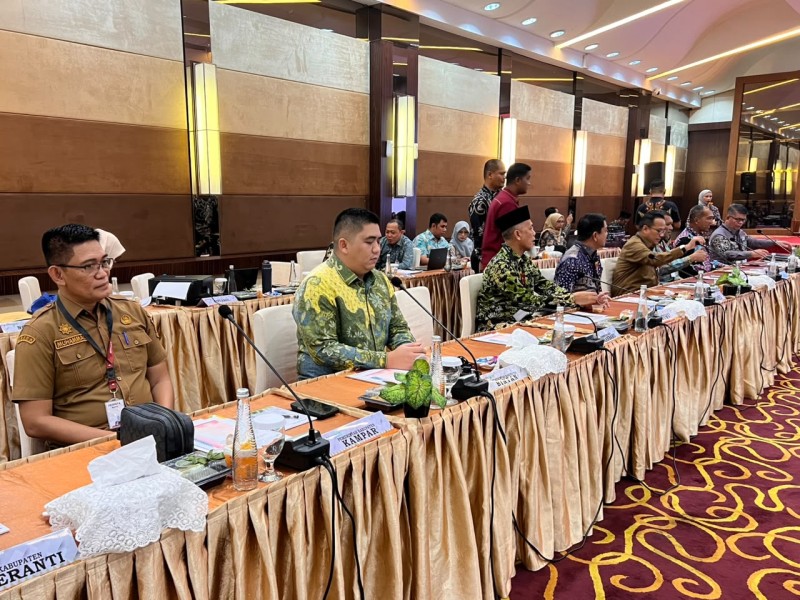 Bupati Roby Hadiri RUPS-LB BRK Syariah, Pemegang Saham Sepakati Nama Calon Pengurus
