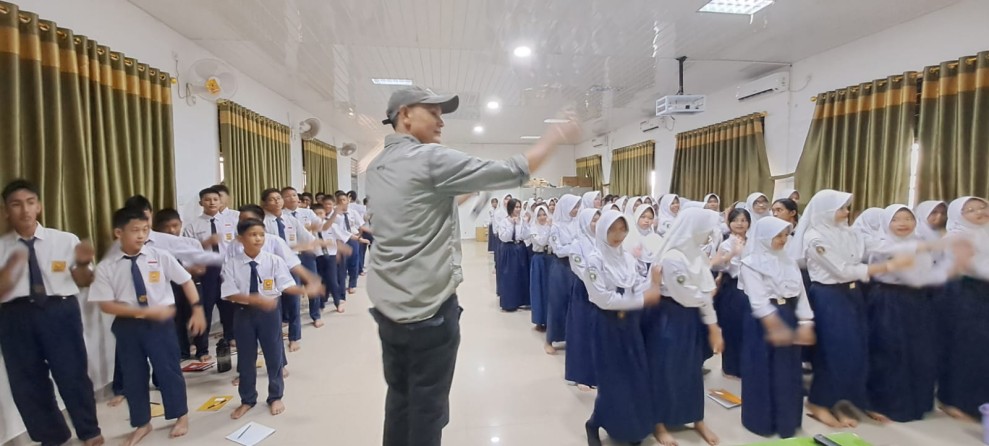 Spirit HPN 2026 Masuk Sekolah, PWI Batam Gelorakan Literasi dan Jurnalistik di SMPN 52 Batam