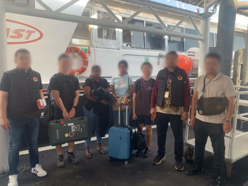 Gunakan Visa Tak Sesuai, 8 WN Singapura dan 1 WN Malaysia Dideportasi Imigrasi Batam