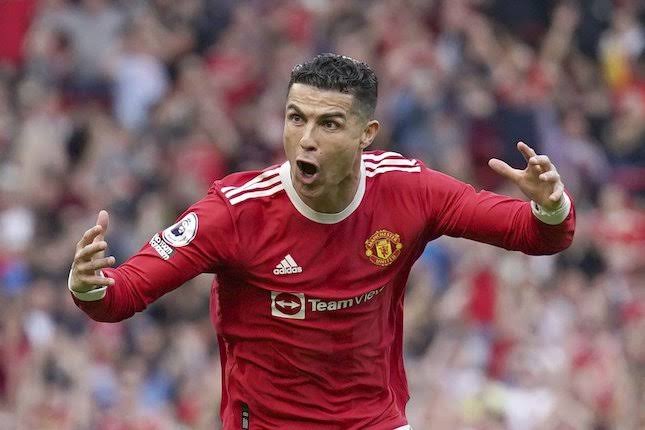 Cristiano Ronaldo Pemain Terbaik 2021/2022