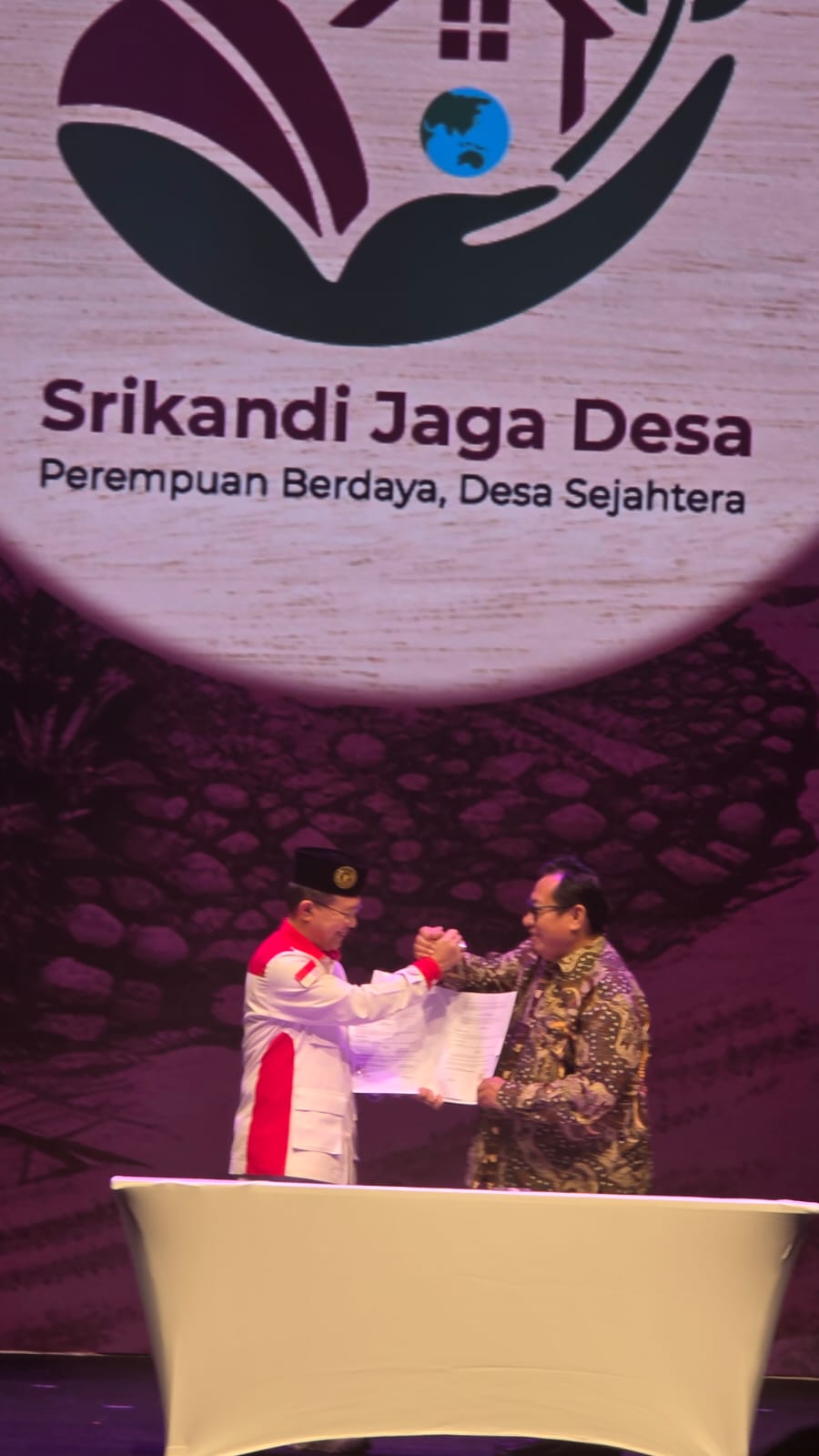 Hashim Djojohadikusumo Kukuhkan Srikandi Jaga Desa se-Indonesia, Perempuan Didorong Kawal Program Strategis Pemerintah