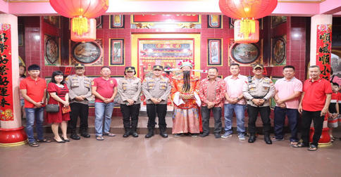 Kapolres Karimun Pimpin Pengamanan dan Patroli Skala Besar dalam Rangka Perayaan Imlek 2023
