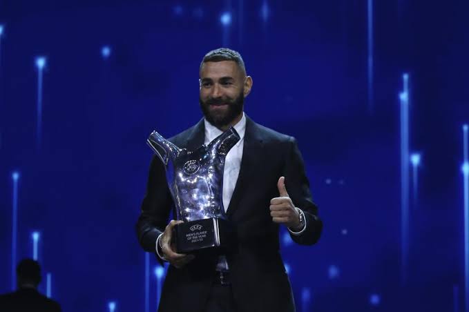 Pesepak Bola Muslim Karim Benzema Raih Ballon d,Or 2022