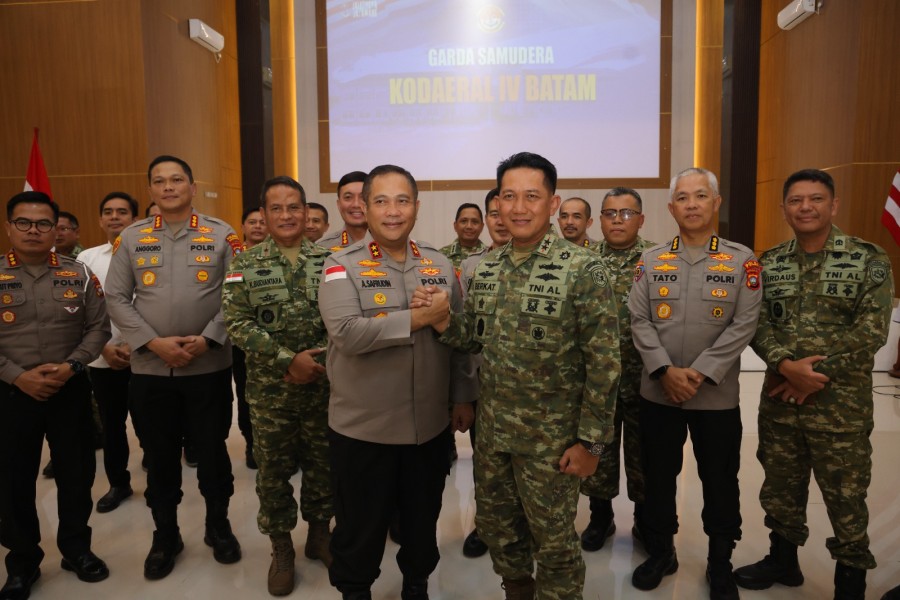 Kapolda Kepri dan Dankodaeral IV Batam Perkuat Sinergi TNI-Polri Jaga Stabilitas Keamanan Kepri