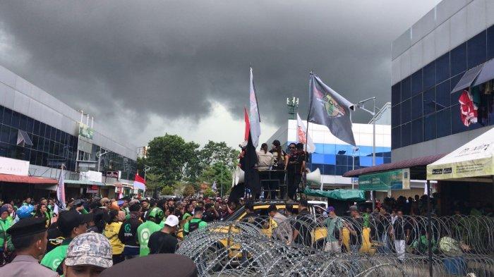 Driver Online di Batam Demo Minta Aplikator Patuhi SK Gubernur Kepri