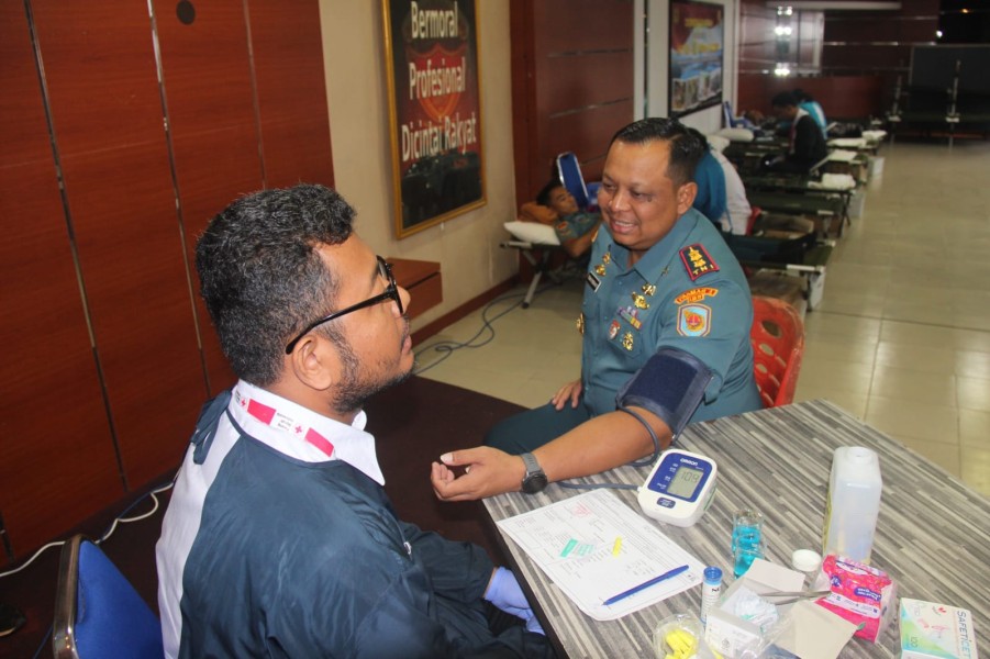 Jelang HUT ke-80 Korps Marinir, Yonmarhanlan IV Batam Gelar Donor Darah sebagai Wujud Kepedulian