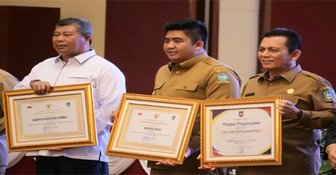 Pemkab Bintan Terima Penghargaan Ketepatan Waktu Pelaporan SPM 2021