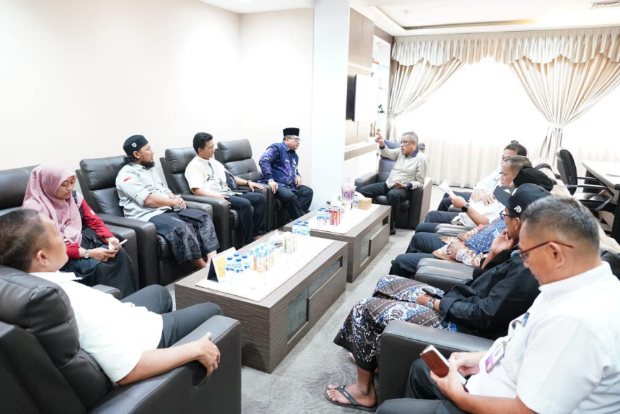 Sekda Kota Batam Pimpin Rapat Persiapan Peringatan Hari Santri 2024 Tingkat Provinsi Kepri