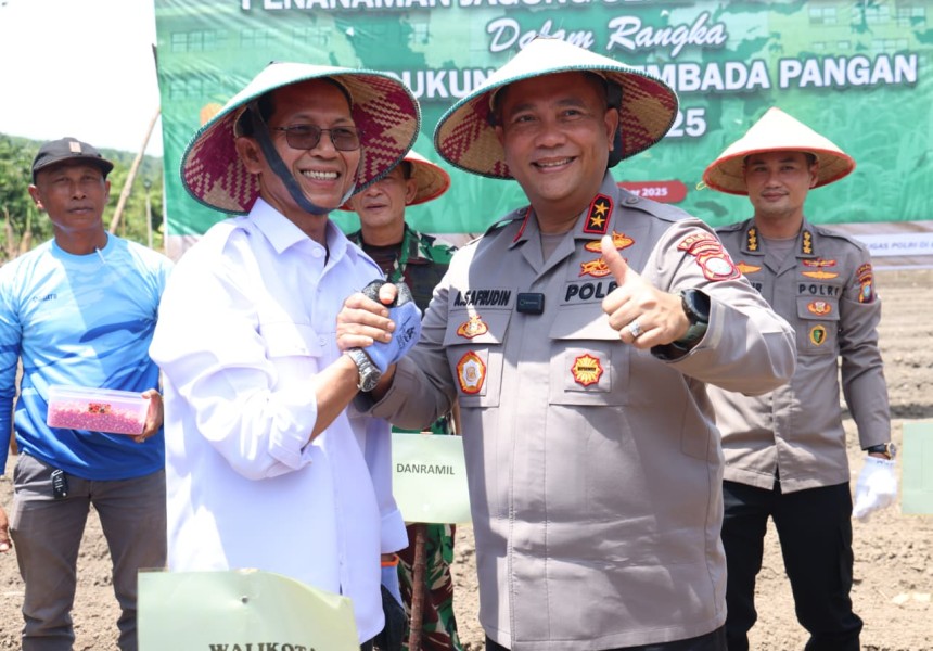 Polda Kepri Gelar Penanaman Jagung Serentak Kuartal IV: Jagung Tumbuh, Ekonomi Berkembang