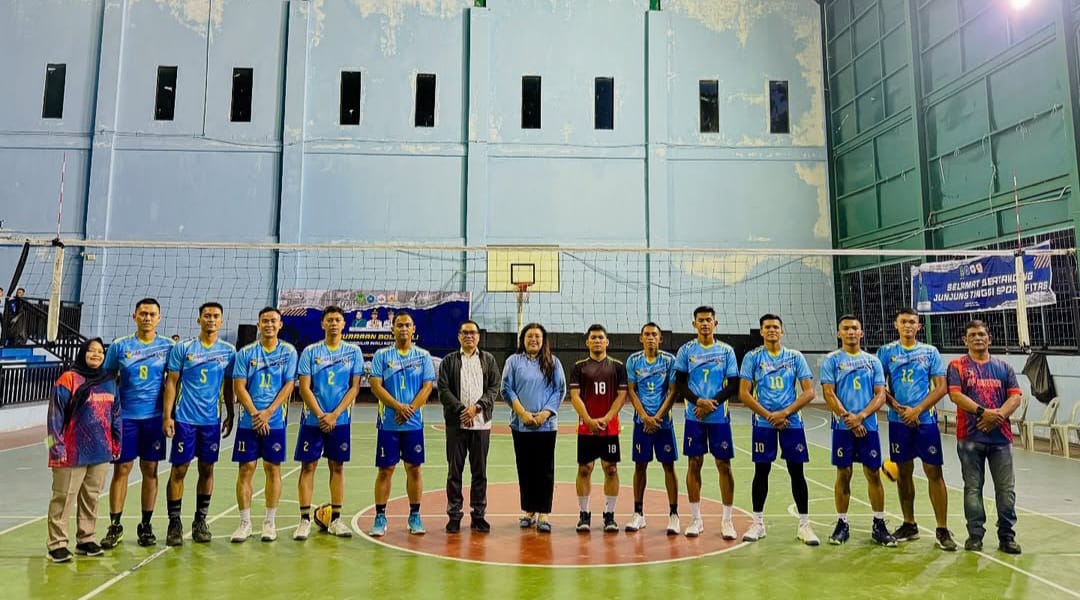 Menuju 8 Besar, Tim Putra Voli 'A' BP Batam Tundukkan Tim Toho Nias 2-0 di Piala Wali Kota Batam 2025
