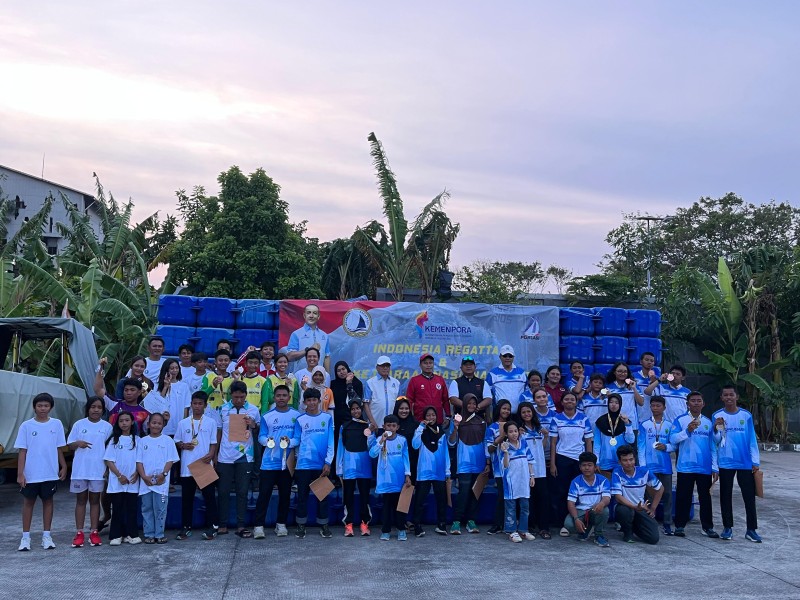 Dua Generasi Atlet Batam Persembahkan Emas untuk Kepri di Kejurnas Layar 2025 Jakarta
