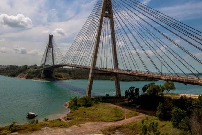 Menjelajahi Keindahan Jembatan Barelang, Ikon Wisata Batam