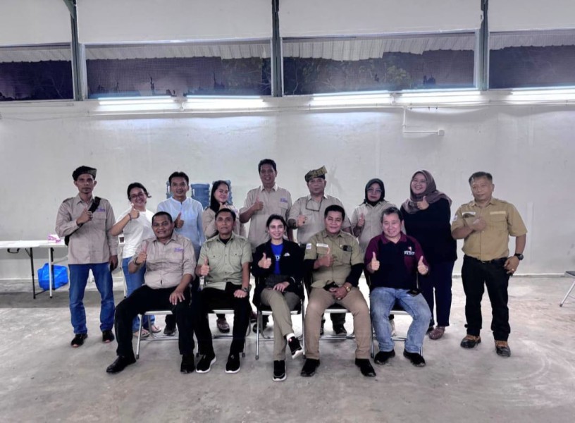 Akrab dan Membaur, SMSI dan Manajemen serta Karyawan PT MEG dengan Warga Buka Puasa Bersama