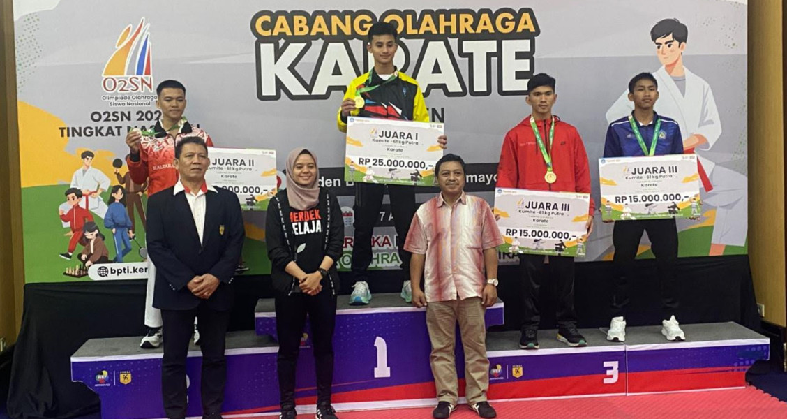 Atlet Karate Forki Batam Diaz Shobi Raih Emas di Olimpiade Olahraga Siswa Nasional