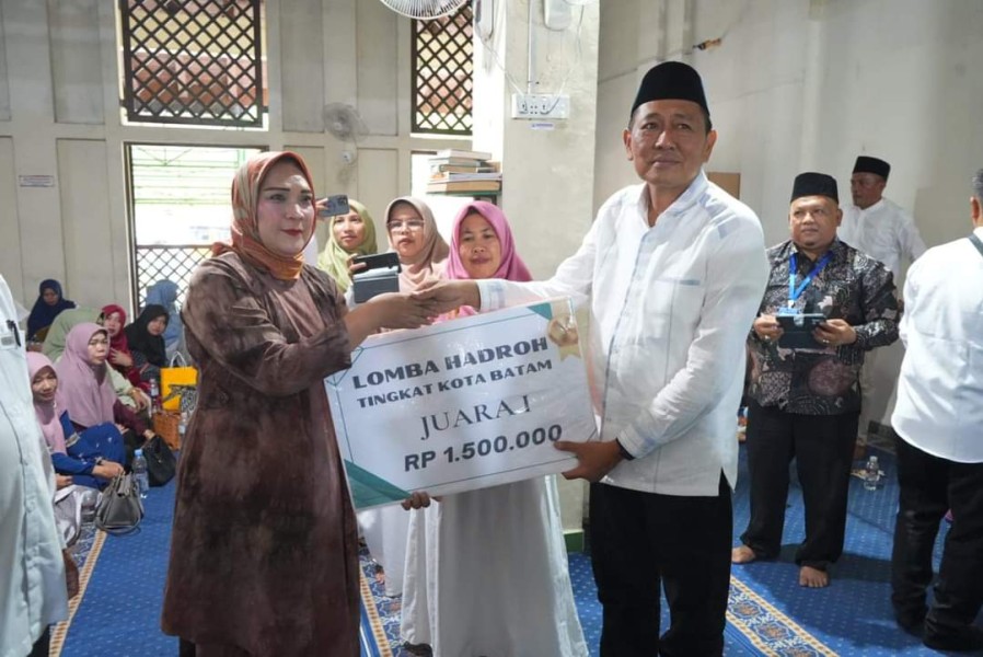 Guru Adalah Panutan Bagi Anak Muridnya