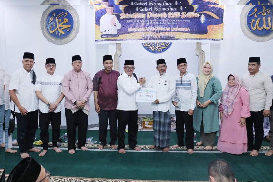 Pemko Batam Salurkan Bantuan Pembangunan Tempat Wudhu Masjid