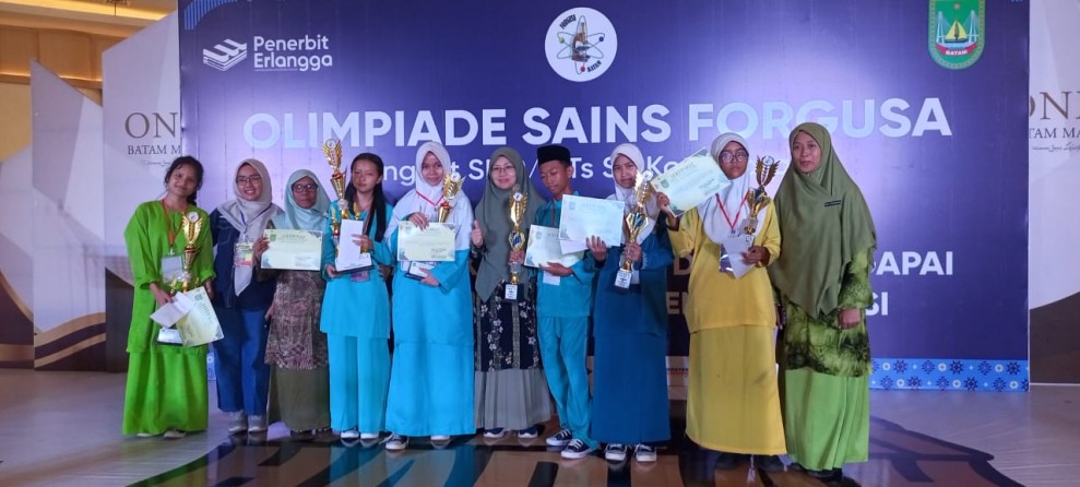 Anak Hinterland Berprestasi! Jocelyn, Siswi SMPN 1 Batam Raih Juara II Olimpiade Sains Kota Batam
