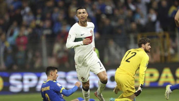 Bosnia Vs Portugal: Ronaldo Brace, Selecao das Quinas Berpesta 5-0