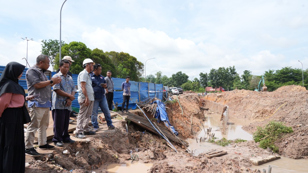 Suplai Air Taman Baloi hingga Sukajadi Terganggu, BP Batam dan ABH Lakukan Perbaikan Darurat Pipa Transmisi