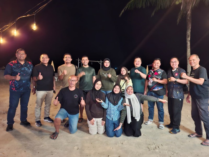 Akhir Pekan Penuh Keakraban, Pengurus KONI Batam Nikmati Barbeque Bersama Keluarga di Pantai Vio Vio