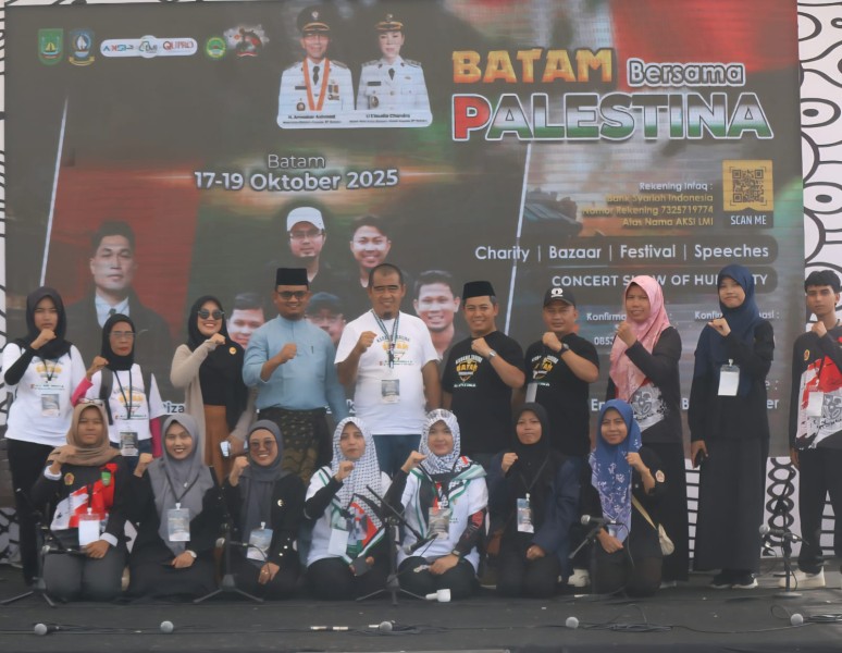Ratusan Pelajar Meriahkan Festival Hadroh Karang Taruna Batam Bertema “Batam Bersama Palestina”