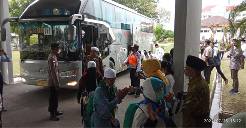 Seluruh Jamaah Haji Embarkasi Batam Kloter Pertama Negatif Covid-19
