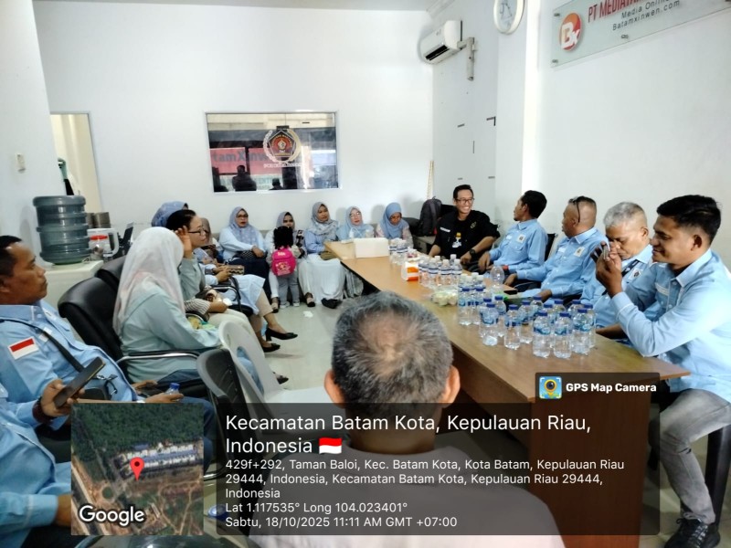 PWI Rokan Hulu dan IKWI Lakukan Kunjungan Silaturahmi ke PWI Batam, Bahas Program Kerja dan Kolaborasi