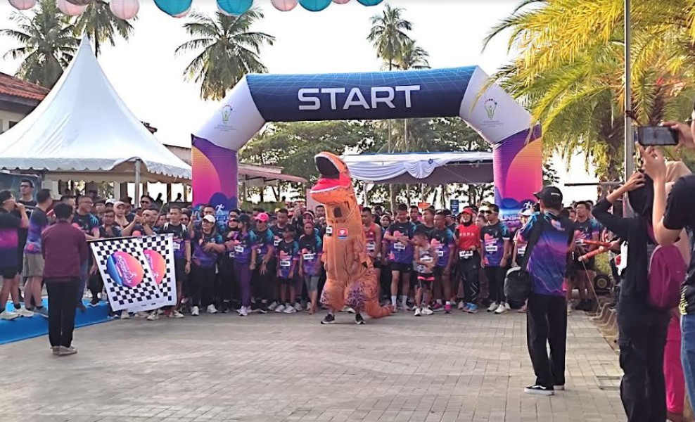 1.800 Atlet dari China, Singapura, dan Malaysia Ramaikan ‘Sunset to Moonlight Fun Run 2024’ di Batam