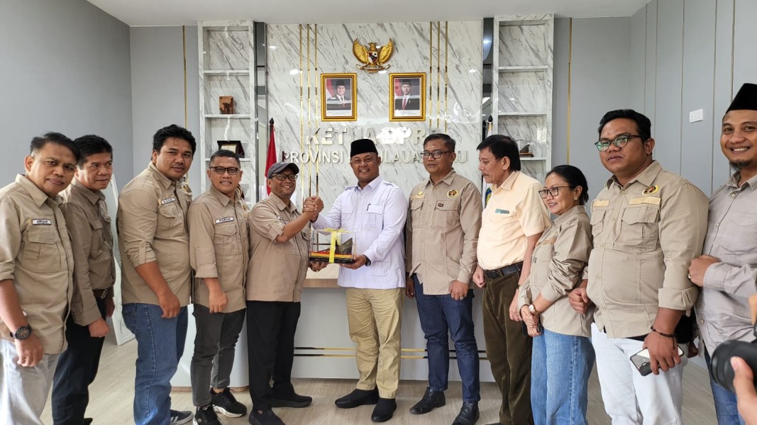 PWI Kepri Jalin Silaturahmi dan Perkuat Sinergi dengan Ketua DPRD Kepri Iman Sutiawan