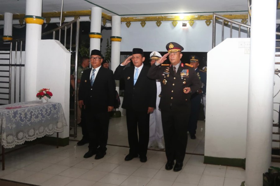 Kapolda Kepri Hadiri Apel Kehormatan dan Renungan Suci, Kenang Jasa Para Pahlawan