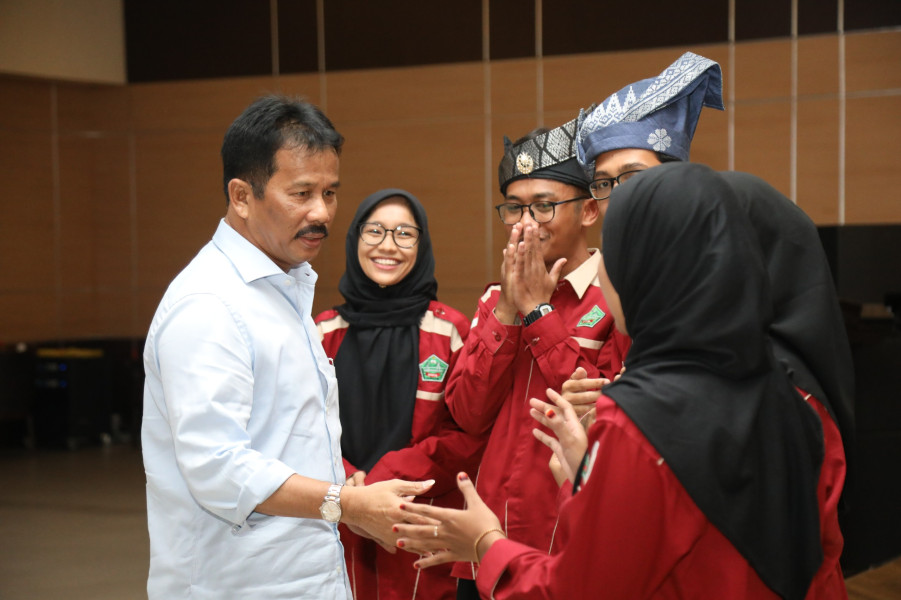 Hadiri Pelantikan Ikatan Pelajar dan Mahasiswa Batam Pekanbaru, Ini Pesan Muhammad Rudi