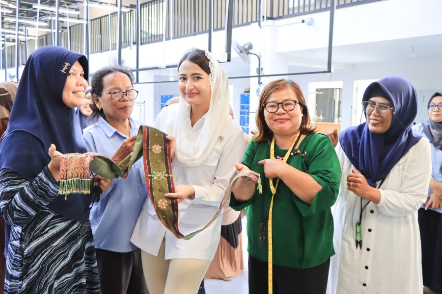 Wamendag RI Dialog dengan Eksportir di Bintan, Bahas Penguatan Ekspor Daerah