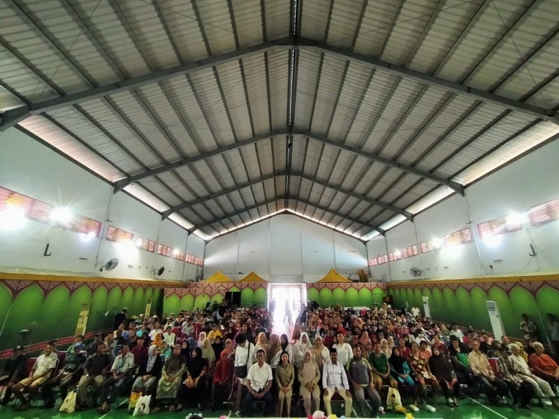 DPC Gerindra Anambas Salurkan 750 Paket Sembako kepada Warga, Hj Teti Sampaikan Pesan Presiden Prabowo