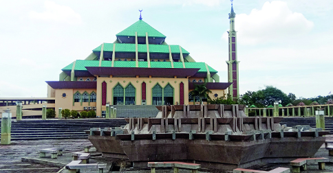 Proyek Revitalisasi Segera Dimulai, Hari Ini Salat Jumat Terakhir di Masjid Agung Batam