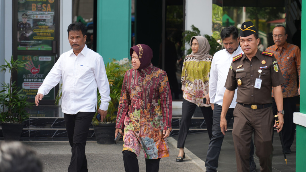 Kepala BP Batam dan Mensos RI Serahkan Dokumen Kependudukan Anak