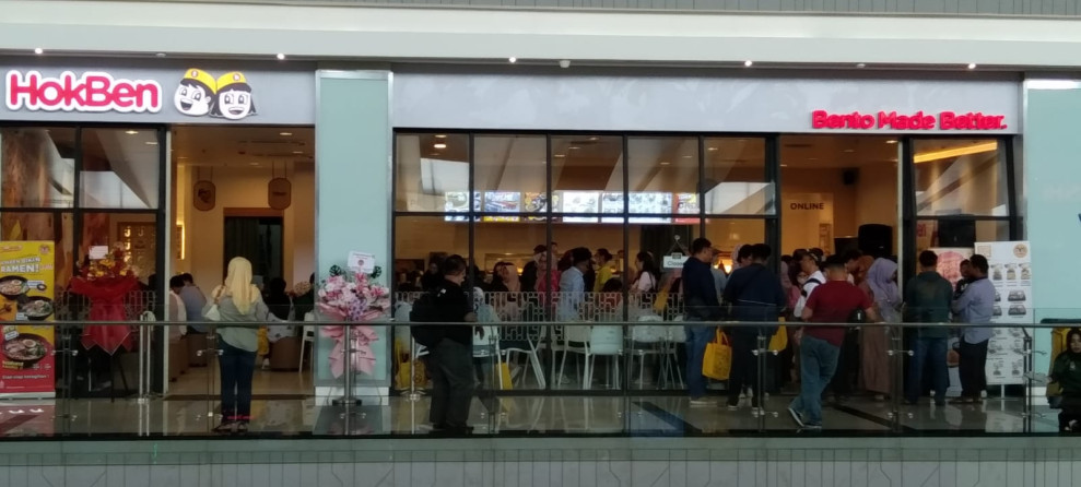 Gerai Pertama HokBen di Kepri Beri Merchandise untuk 100 Pembeli Pertama