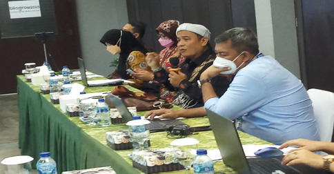 Bertemu Deputi III KSP RI, MUI Kepri Berharap Pengurusan Sertifikat Halal untuk Industri Dipercepat