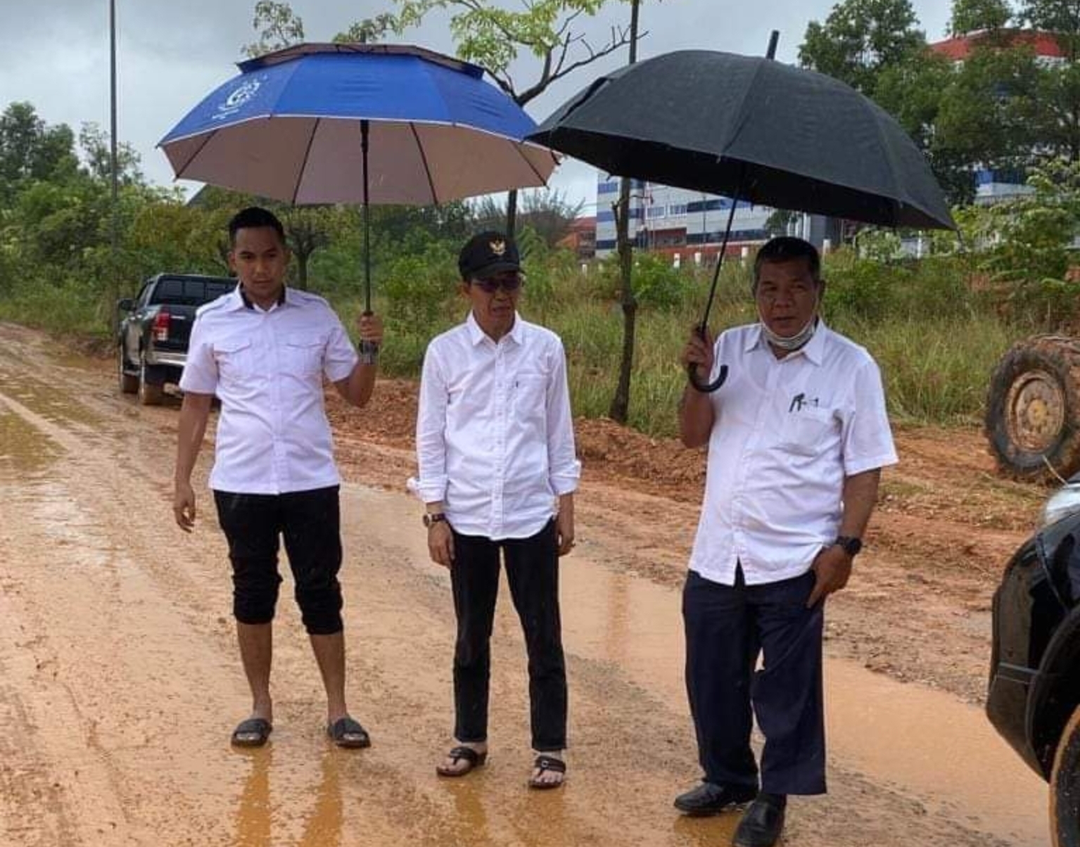 Jalan Hang Kesturi Kabil yang Rusak Diperbaiki, Wakil Wali Kota Batam Lakukan Pengecekan