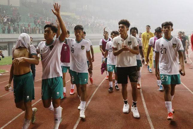 Diduga Main Mata, AFF Diminta Investigasi Laga Vietnam vs Thailand