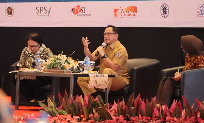 Mendagri Tito Singgung Media Sosial vs Media Konvensional