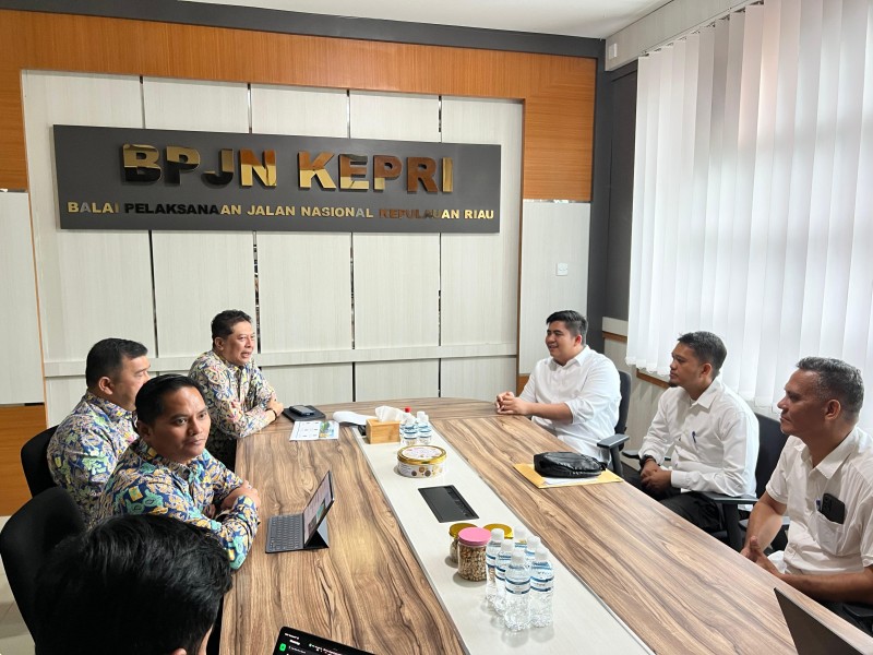 Bupati Roby Sambangi BPJN Kepri, Bahas Progres dan Usulan Pembangunan Jalan Strategis di Bintan