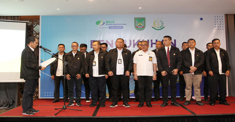 Amsakar Kukuhkan Forum Kepatuhan Jaminan Sosial Ketenagakerjaan Batam